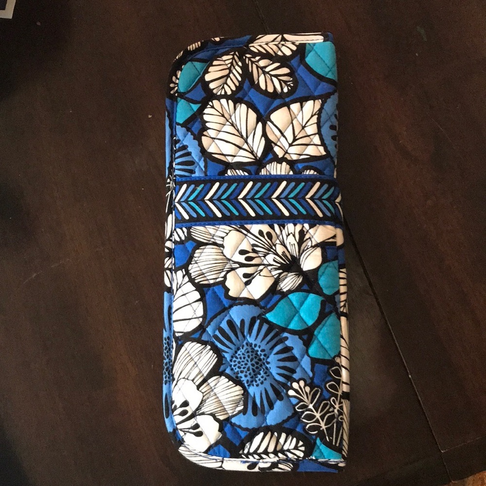 NWT Vera Bradley Straighten Up & Curl Case